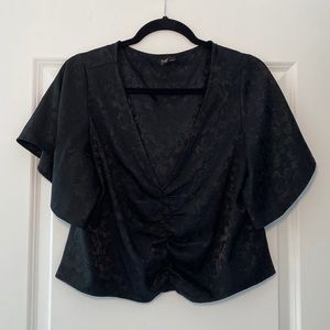 LEAVES TODAY-MAKE OFFER: Free press crop top